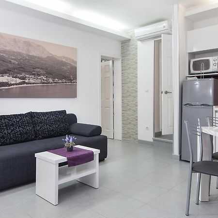 Apartments Smiljka Tucepi Ruang foto